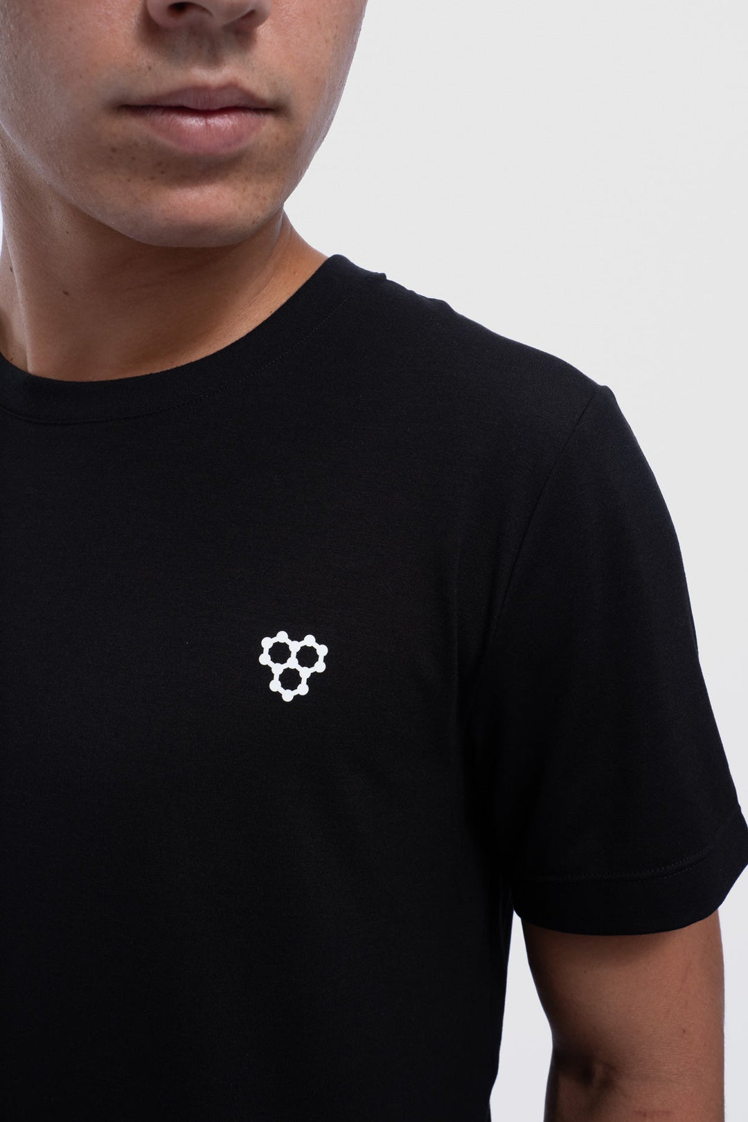 Men’s CourtIQ™ Molecule Tee